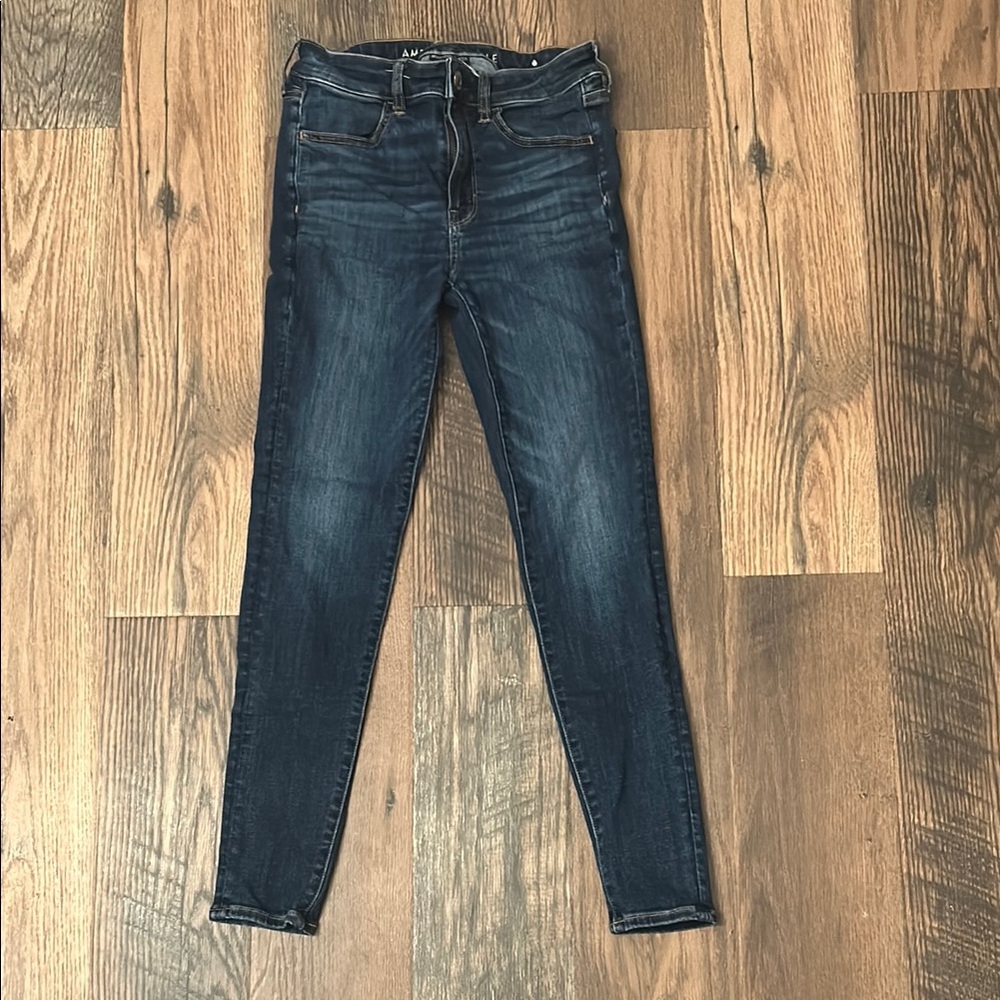 Hi-rise dark wash jegging